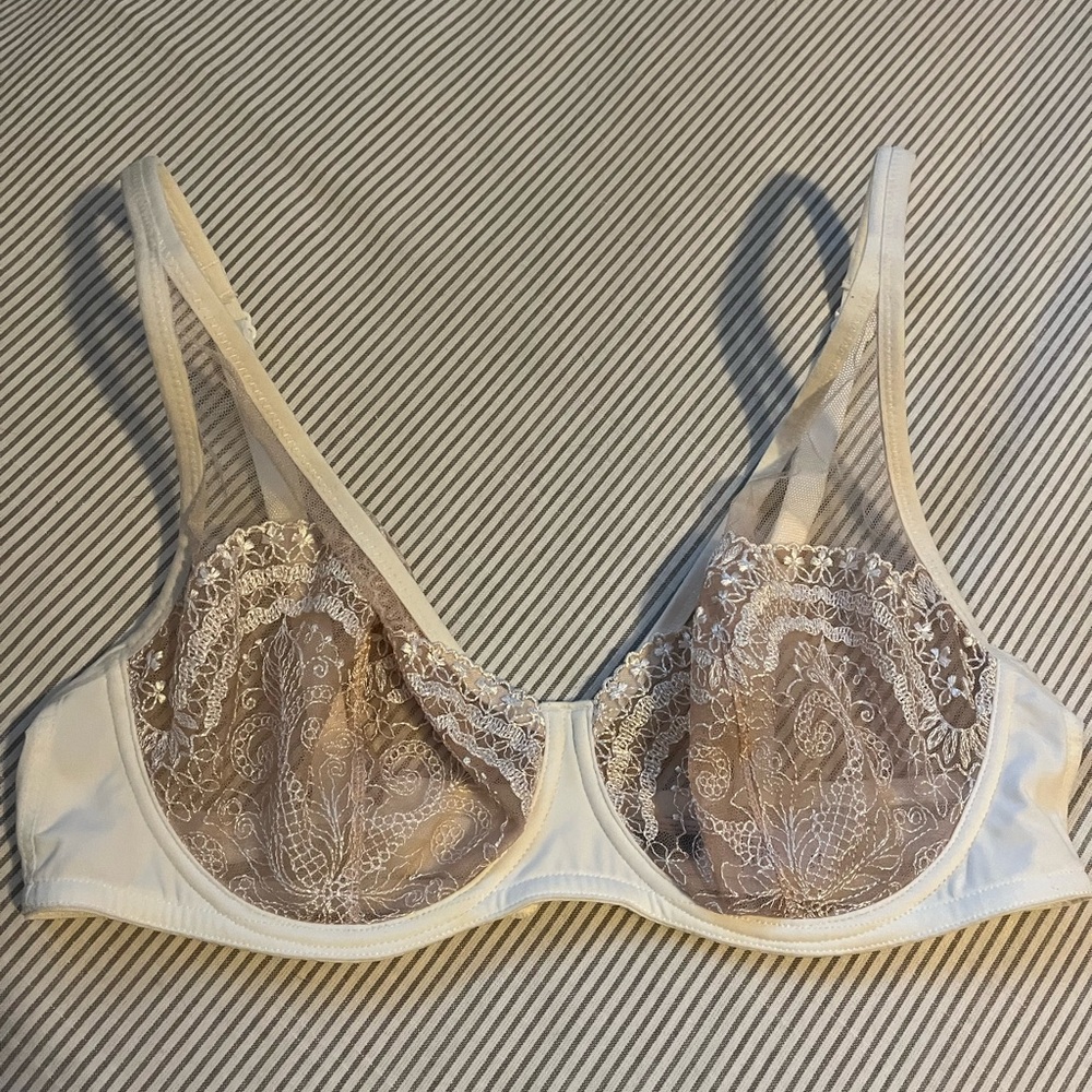 NWOT* lace bra 34C